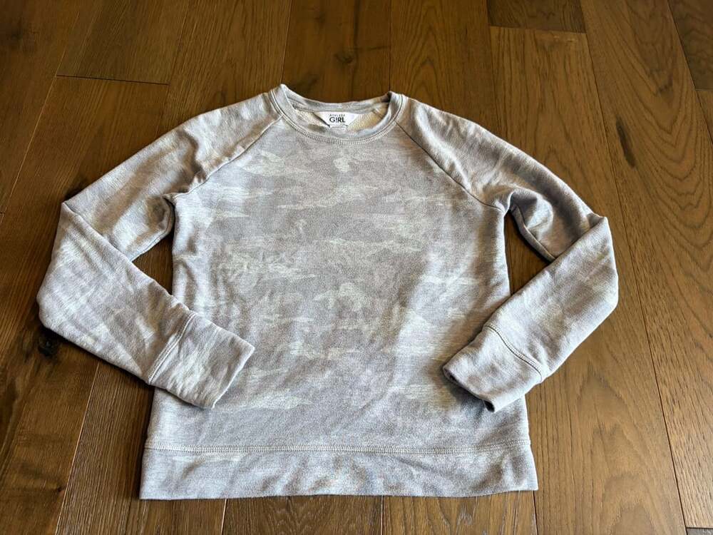 Athleta Girl Sweatshirt Size L/12 Grey Camo Crossover Back
